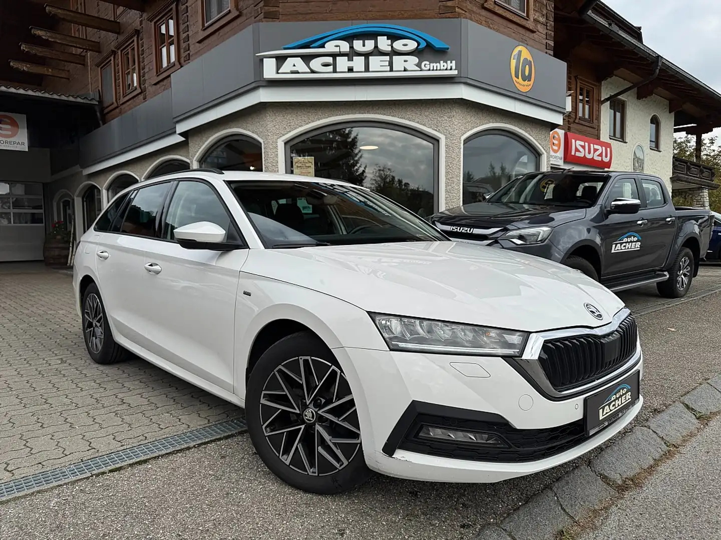 Skoda Octavia Combi 2,0 TDI Clever*LED*ACC*Sportsitze*RFK*Win... Blanc - 1