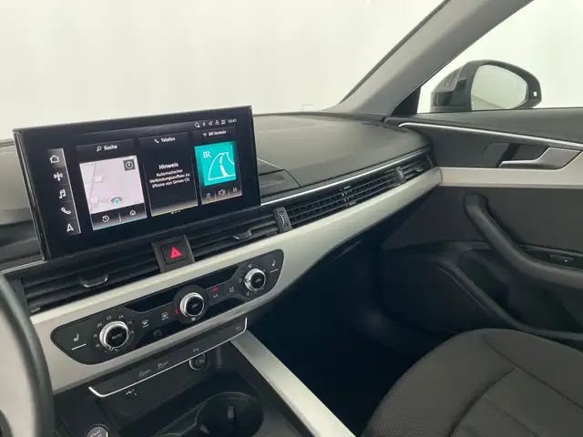 Audi A4 view 9