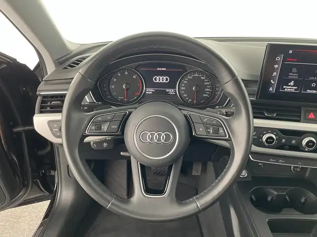 Audi A4 view 13