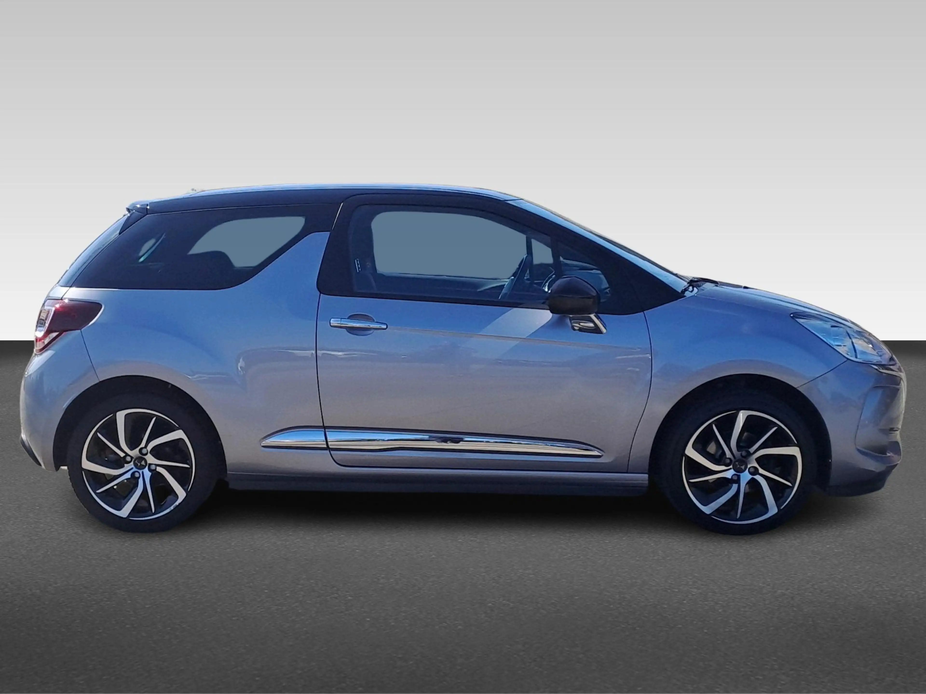 DS Automobiles DS 3 1.2 PureTech Connected Chic | Achteruitrijcamera | — photo 5