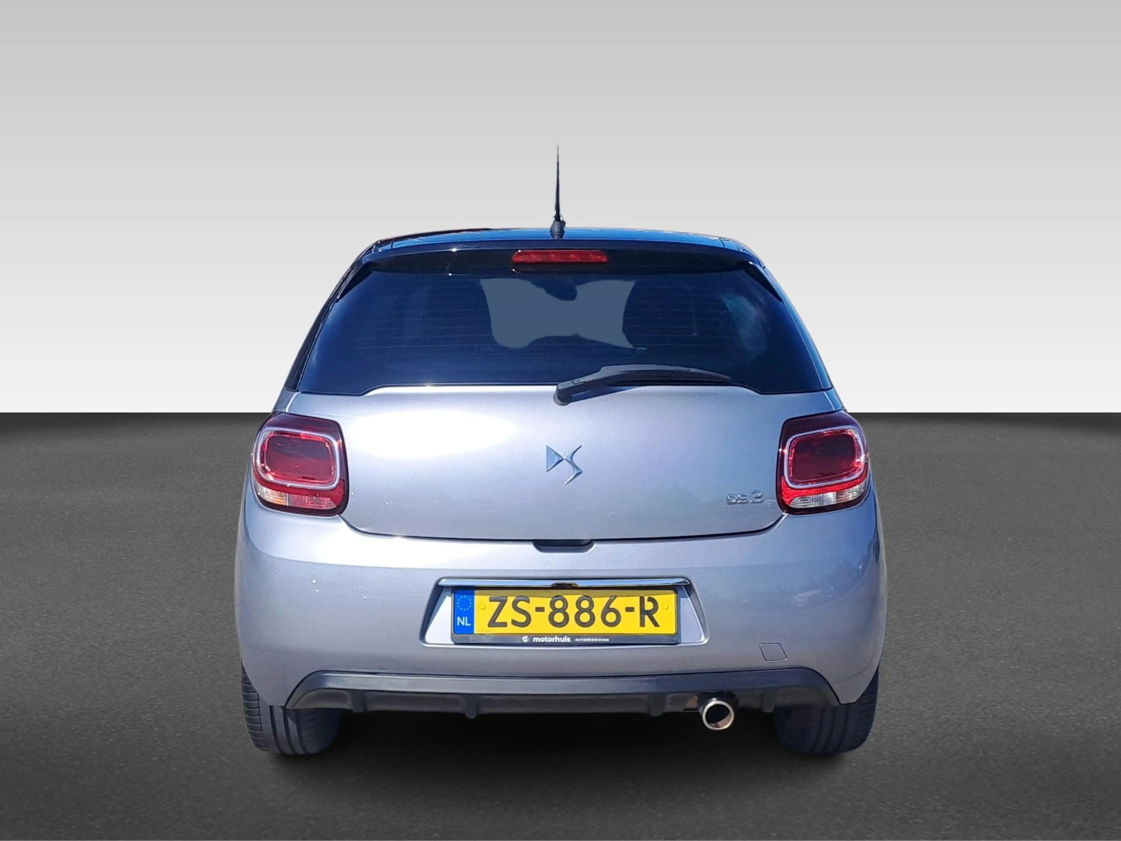 DS Automobiles DS 3 1.2 PureTech Connected Chic | Achteruitrijcamera | — photo 7