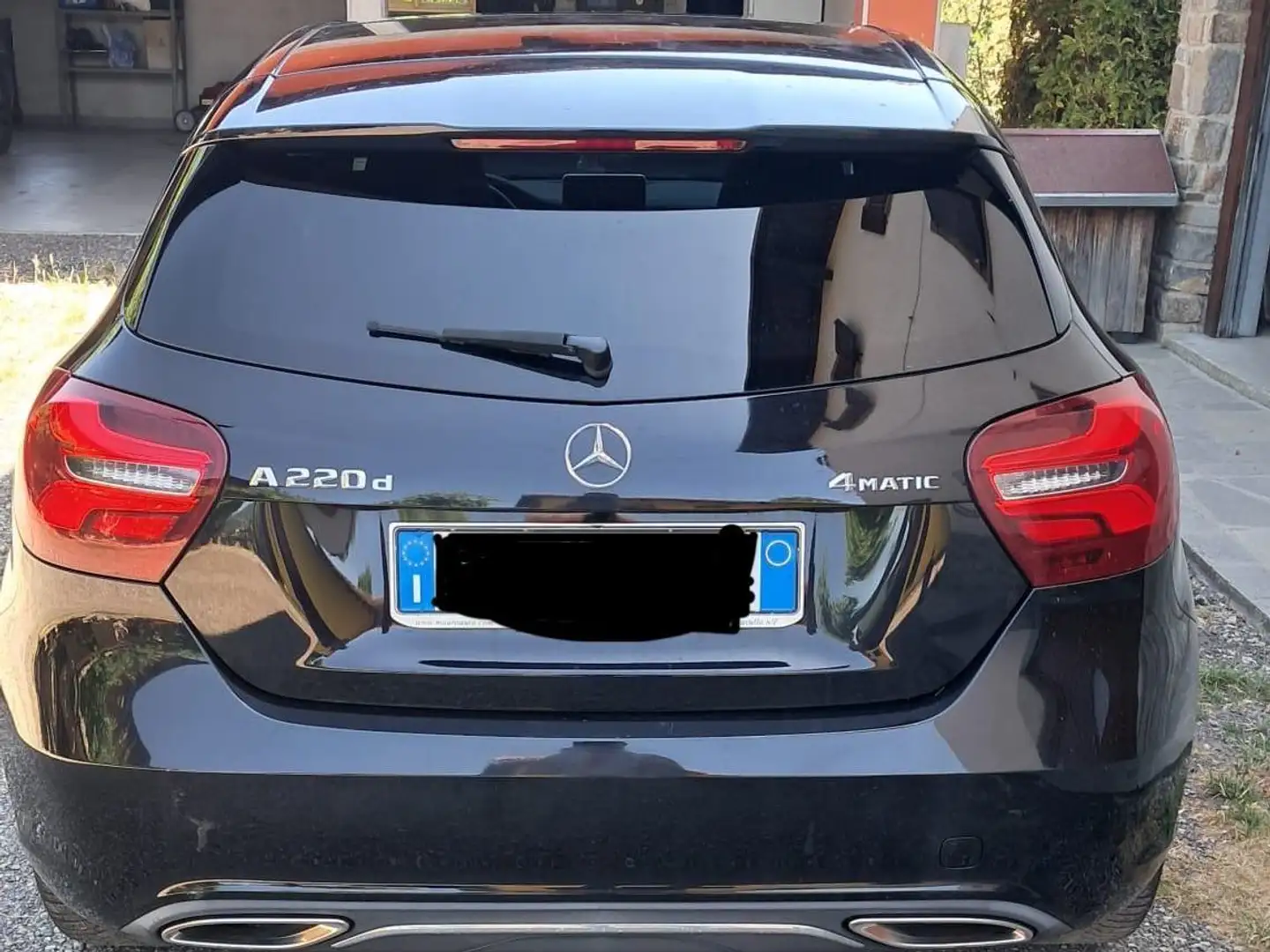 Mercedes-Benz A 220 Classe A - W176d Business 4matic 177cv auto Nero - 2