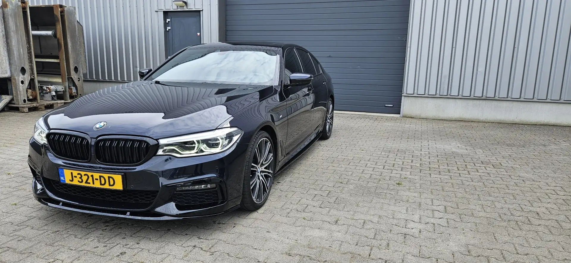 BMW 520 High Ex. Edition Zwart - 2