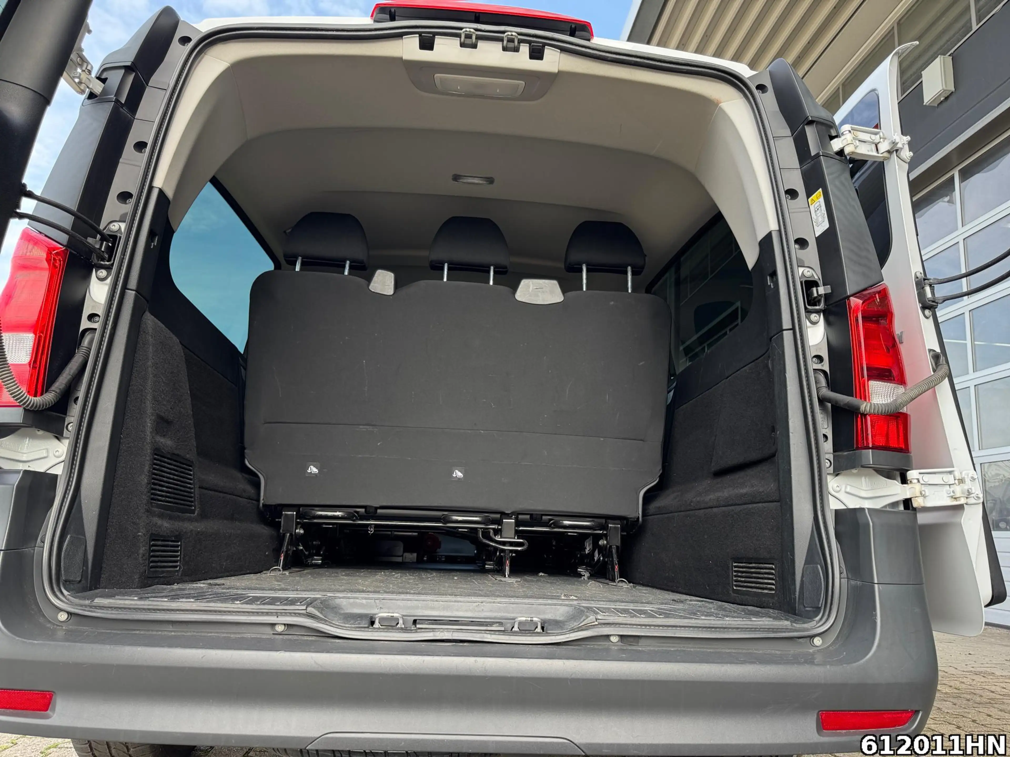 Mercedes-Benz Vito 114 Tourer *Tempomat*Navi*Kamera*Heizung — photo 12