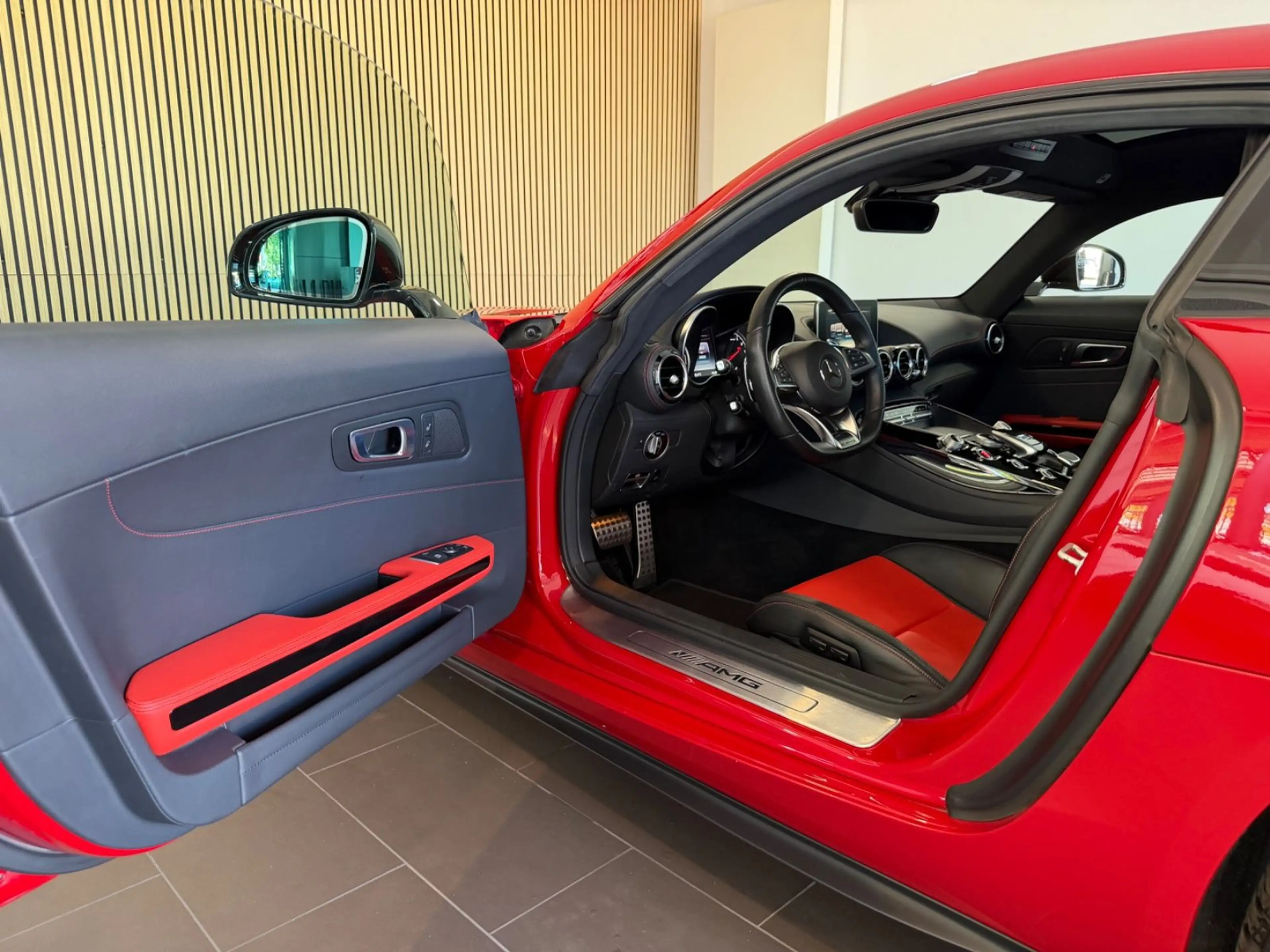 Mercedes-Benz AMG GT Coupe *AERO/KAMERA/PANO/NIGHT/MEMORY/ — photo 9