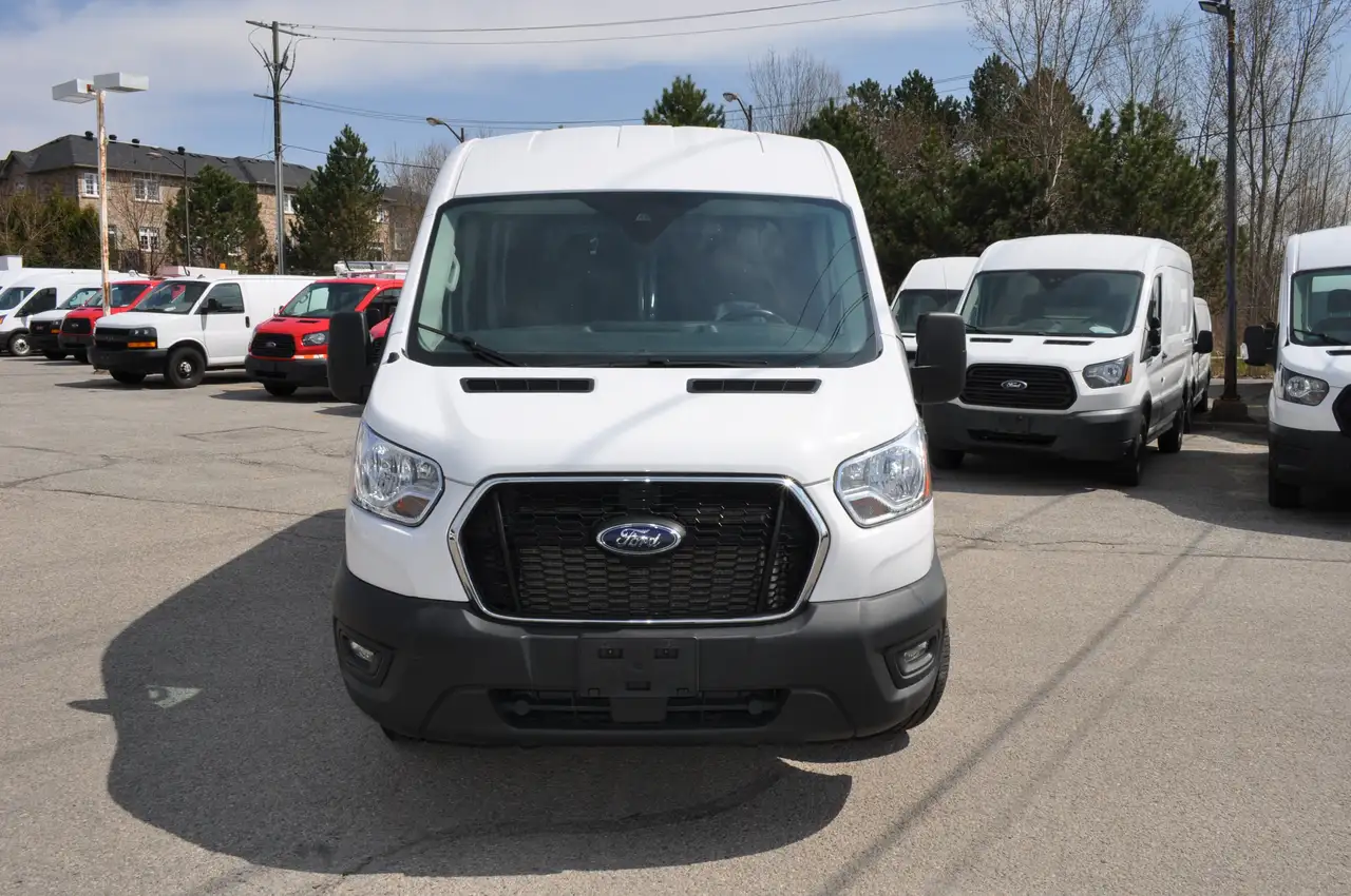 Ford Transit Cargo Van снимка Ford Transit Cargo Van