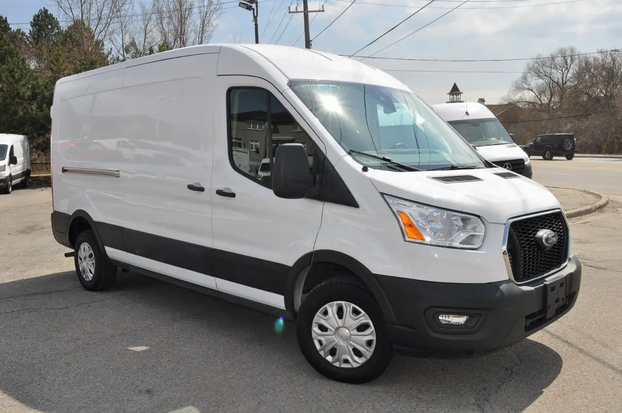 Ford Transit Cargo Van снимка Ford Transit Cargo Van