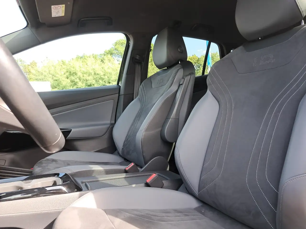 Volkswagen ID.5 Pro 3,99% AHK WÄRMEPU NAV APP MATRIX 21" KAM ACC, миниатюра 17