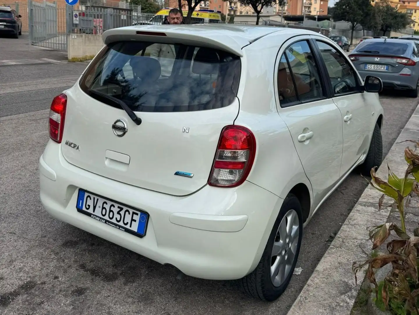 Nissan Micra Micra IV 2010 5p 1.2 Acenta Young Bianco - 2