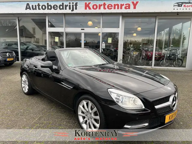 Mercedes-Benz SLK 200 Edition panorama,air-scarf,navi,leder,xenon,cruise