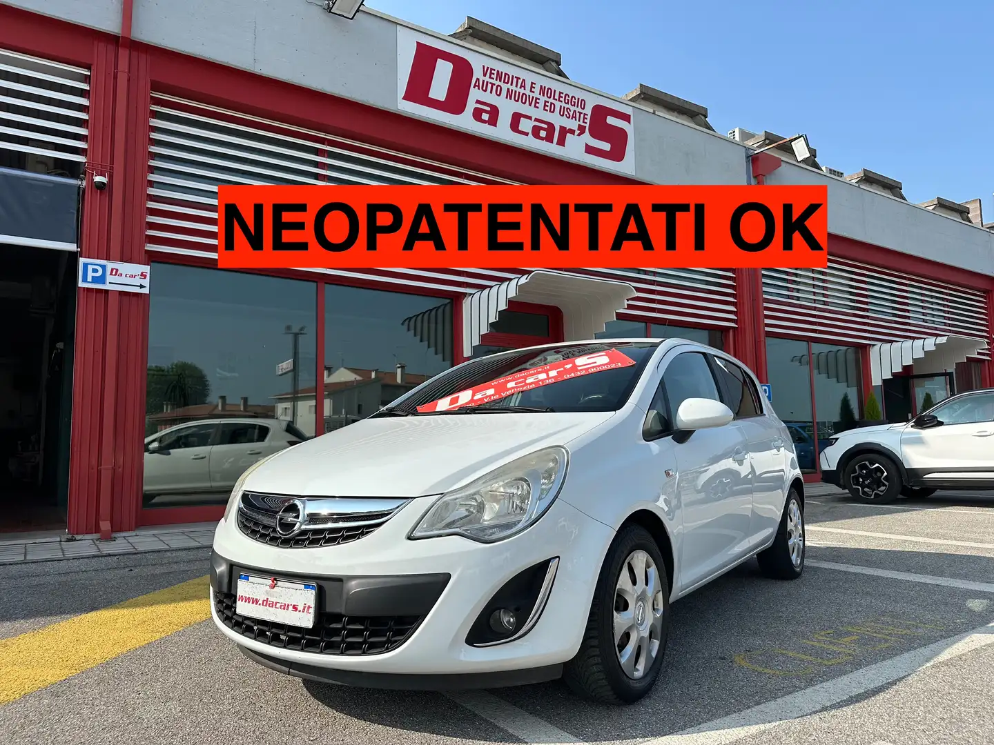 Opel Corsa 5p 1.2 Club 85cv, NEOPATENTATI OK! Bianco - 1