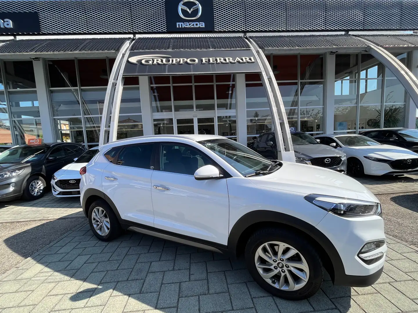 Hyundai TUCSON Tucson II 1.7 crdi Comfort 2wd 115cv Bianco - 1