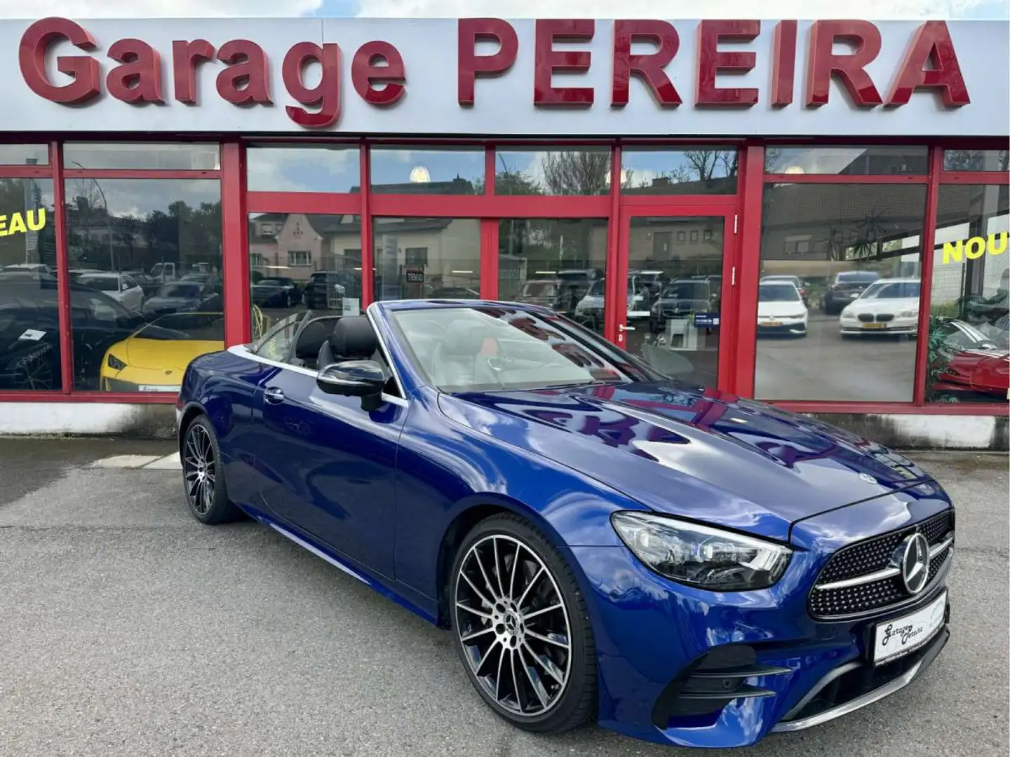 Mercedes-Benz E 300 CABRIO AMG LINE SOFTCLOSE BURMESTER CUIR NAVI Bleu - 1