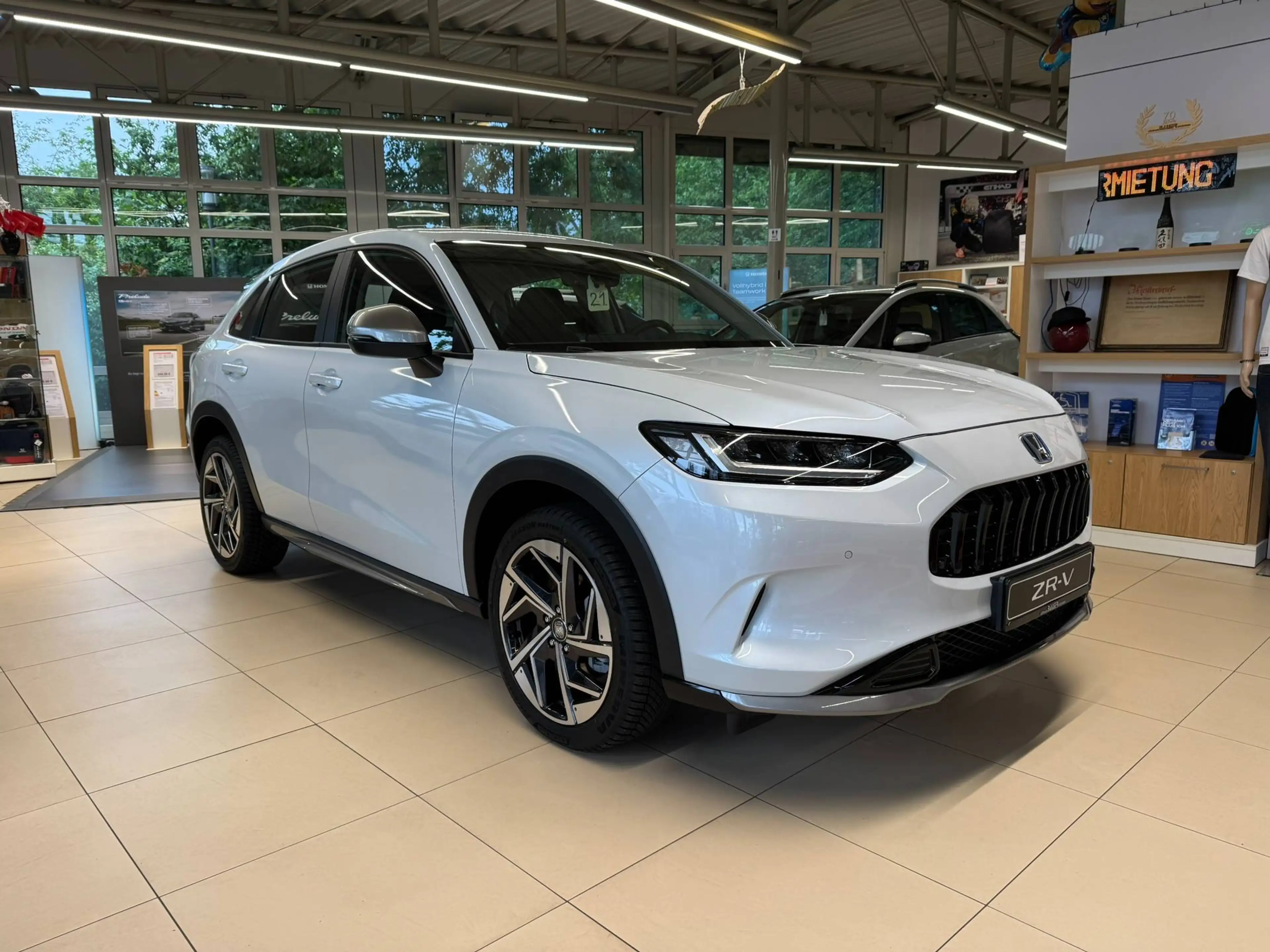 Honda ZR-V ZR-V 2.0 e:HEV Elegance | Aero Paket | 19" | Allwetterreifen | 8 Jahre Garantie — photo 6