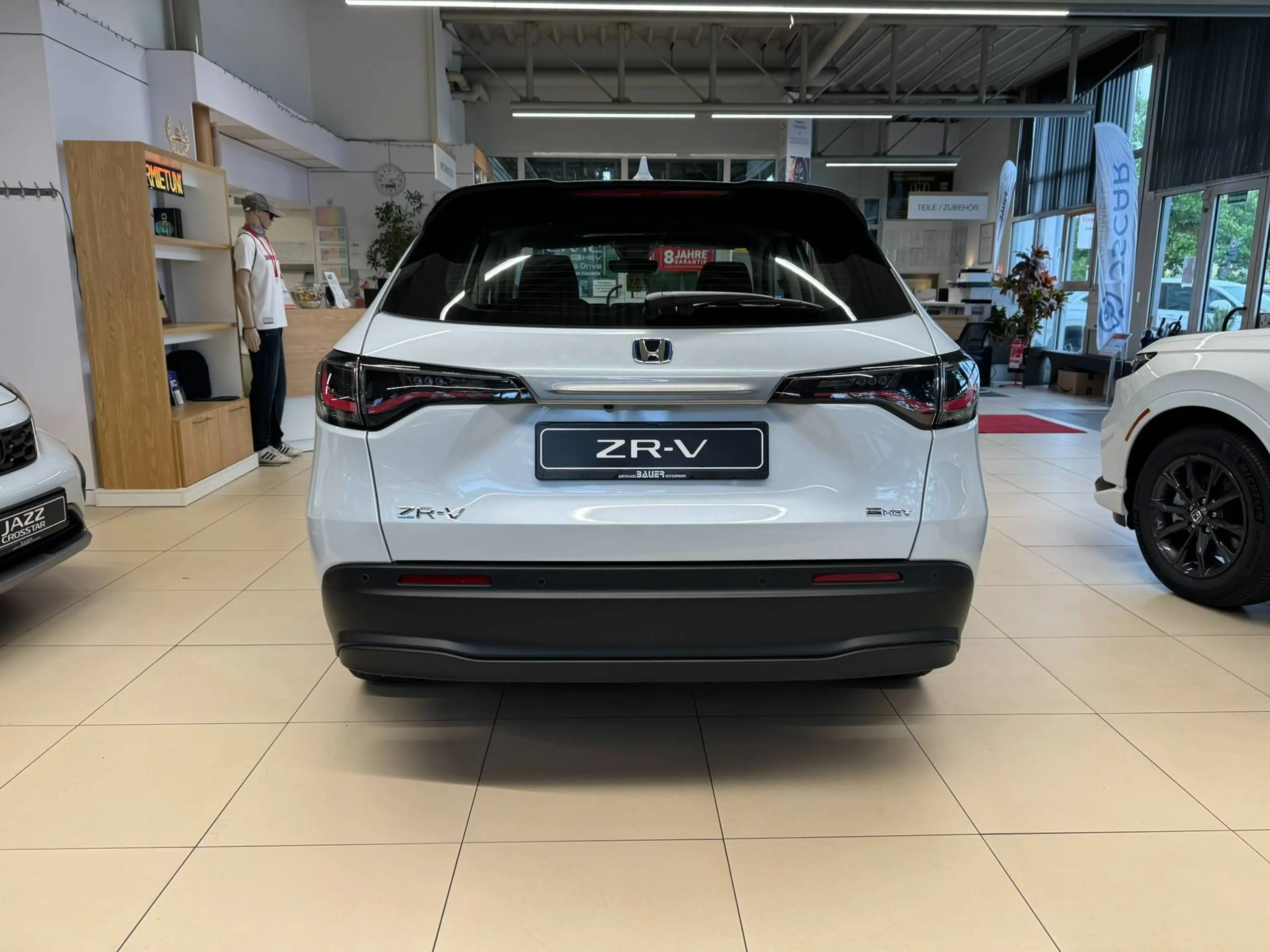 Honda ZR-V ZR-V 2.0 e:HEV Elegance | Aero Paket | 19" | Allwetterreifen | 8 Jahre Garantie — photo 4