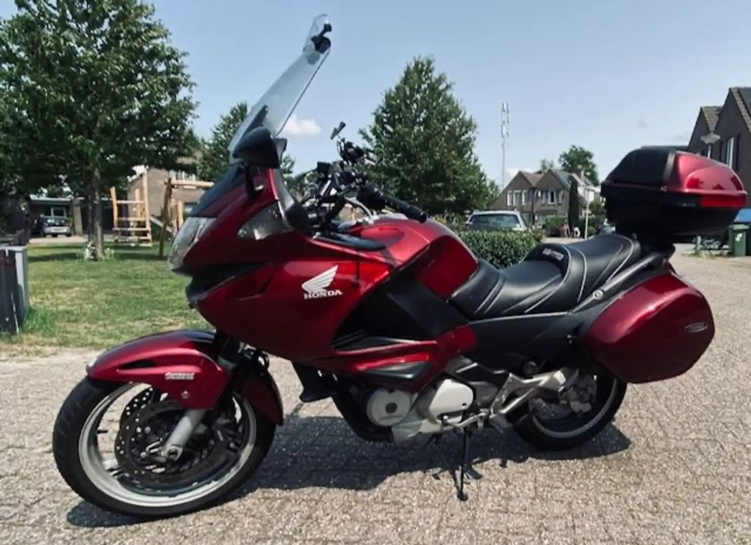 Honda NT 700 V-Deauvile - ABS (Combined) Rojo - 2