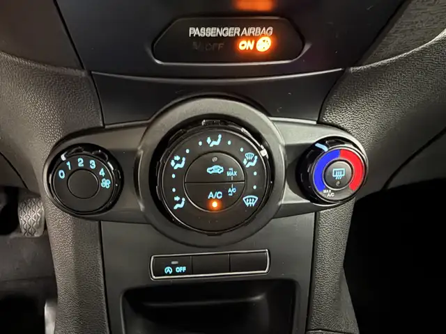 Ford Fiesta view 12