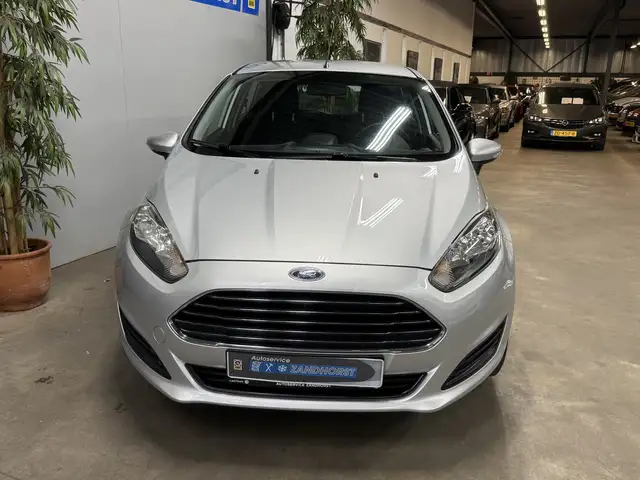 Ford Fiesta view 2