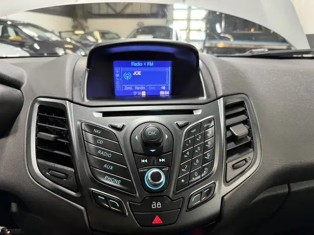 Ford Fiesta view 11