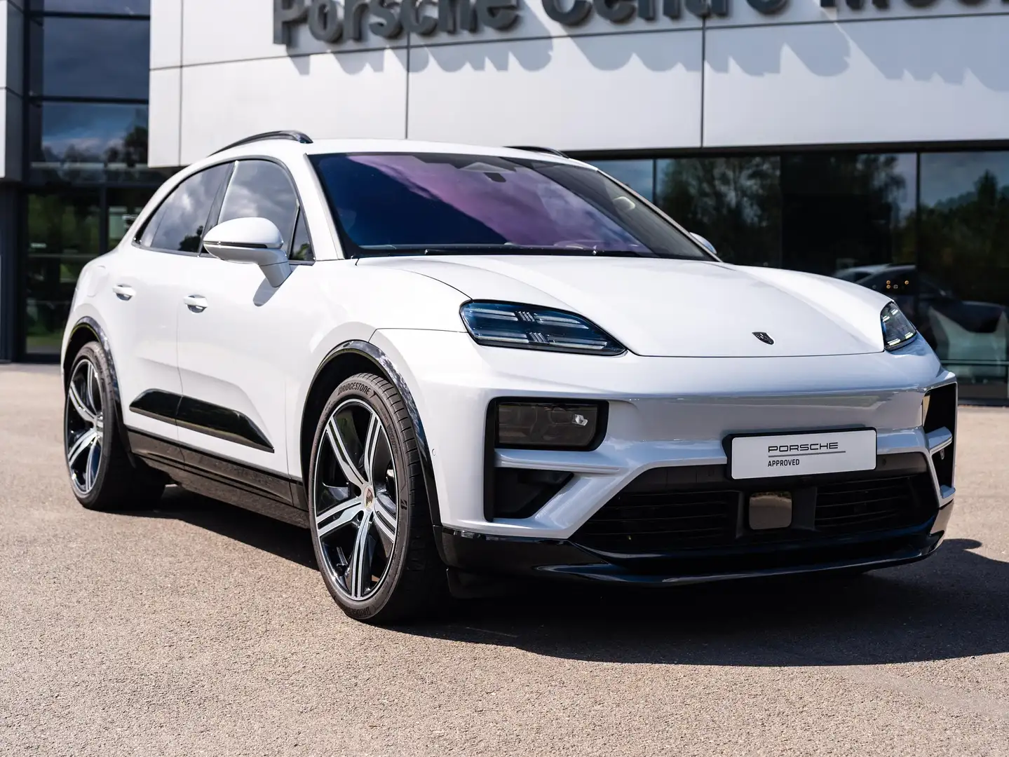 Porsche Macan Turbo Gris - 1
