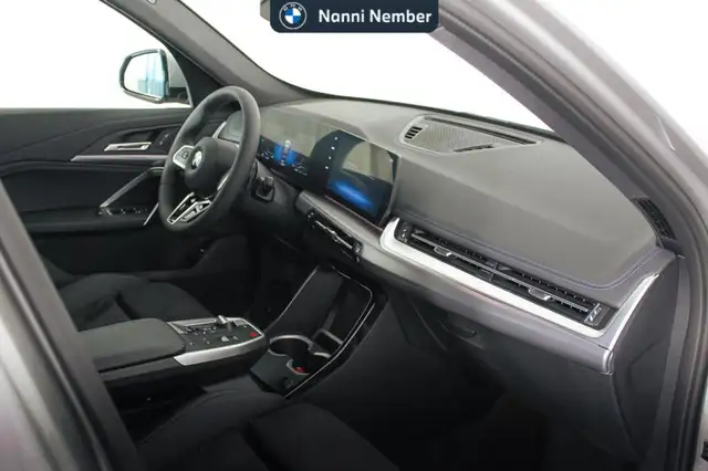 BMW X1 view 8