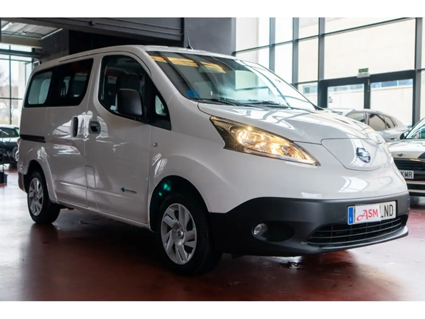 Nissan Evalia e-NV200 5 40kWh Weiß - 2
