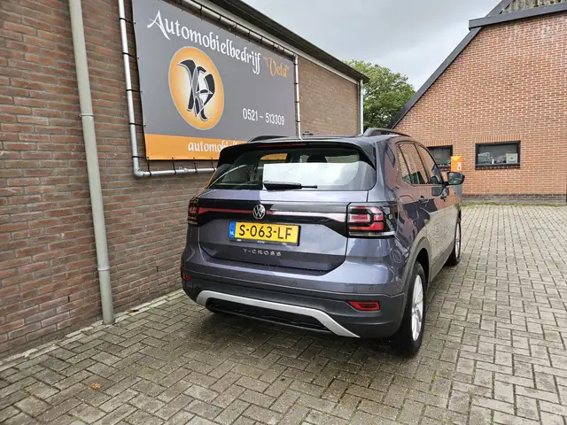Volkswagen T-Cross view 23
