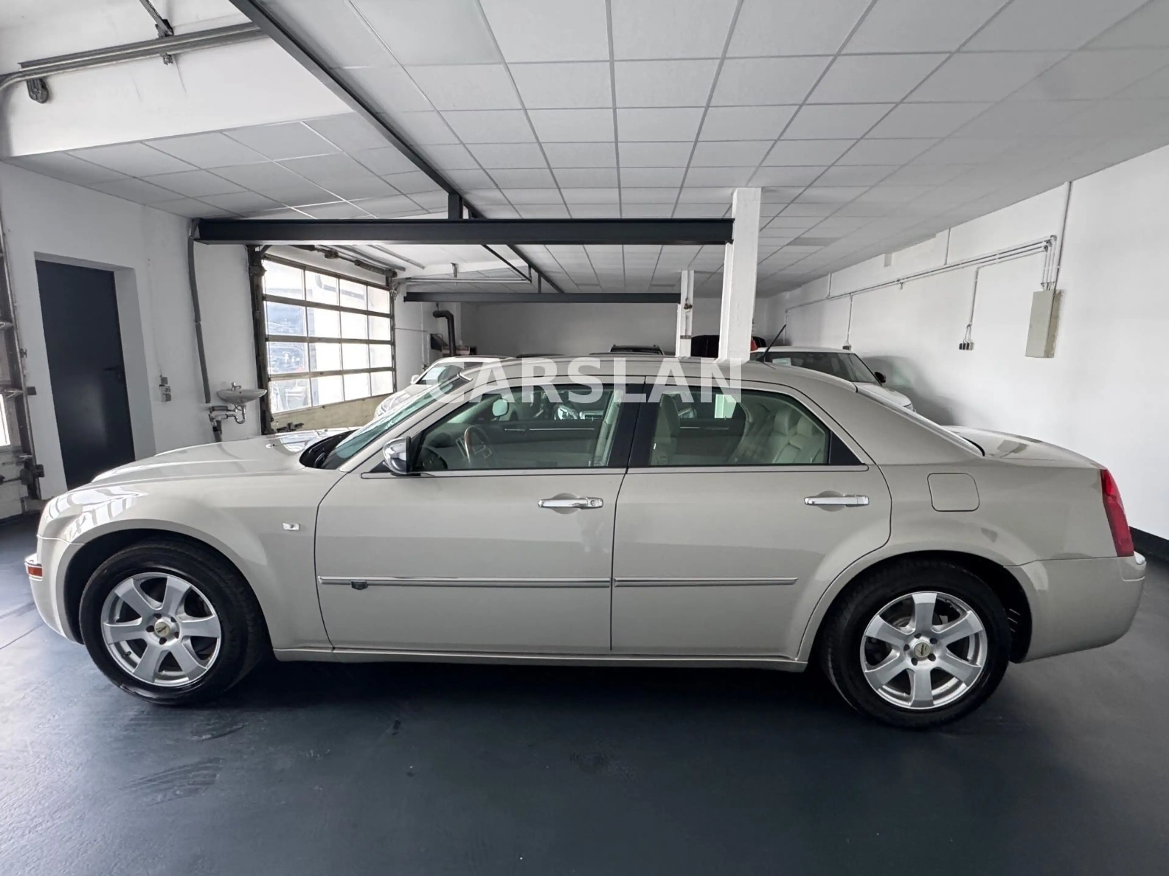 Chrysler 300C 3.5 +LPG+1.HAND+LEDER+XENON+MEMORY+ACC+SHZ — photo 9