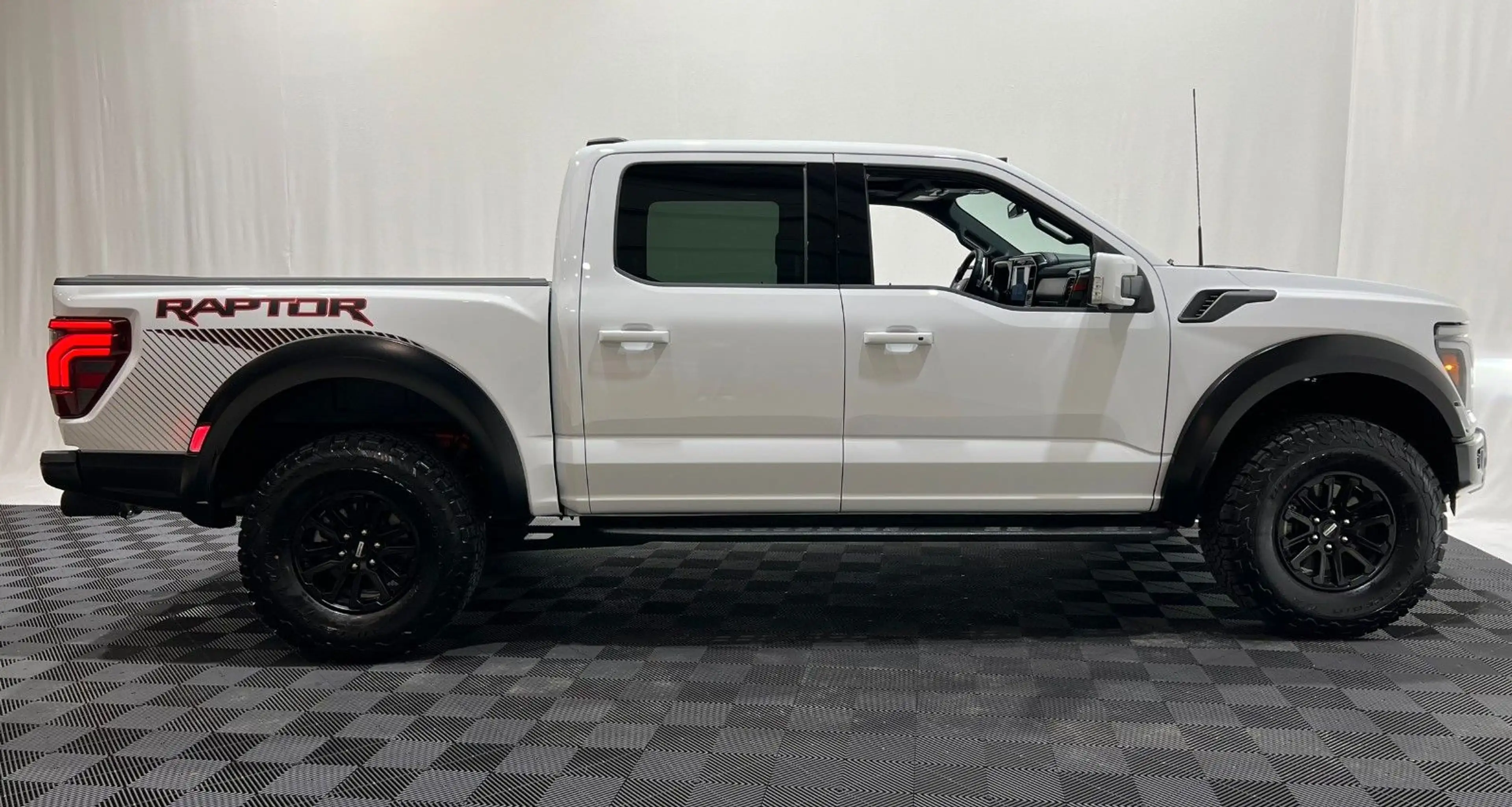 Ford F 150 F-150 RAPTOR  EcoBoost®  3.5L V6 *MY25* — photo 6