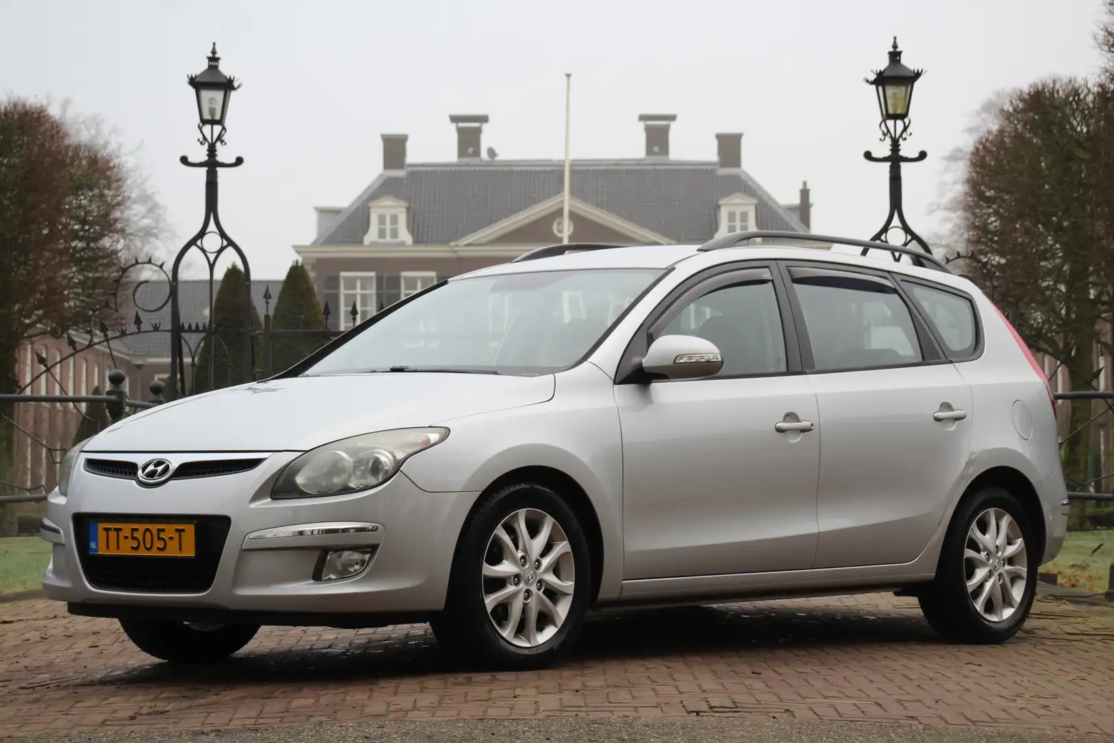 Hyundai I 30CW AUTOMAAT | LEDER/STOF | CLIMA | PARK SENS | Gri - 1