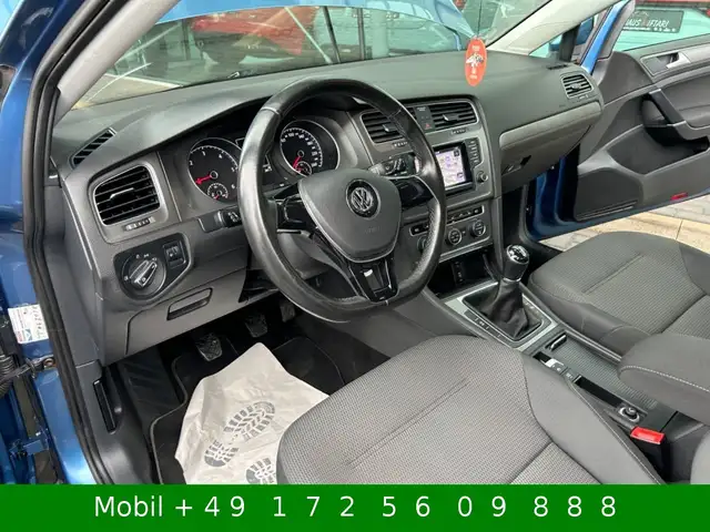 Volkswagen Golf view 11