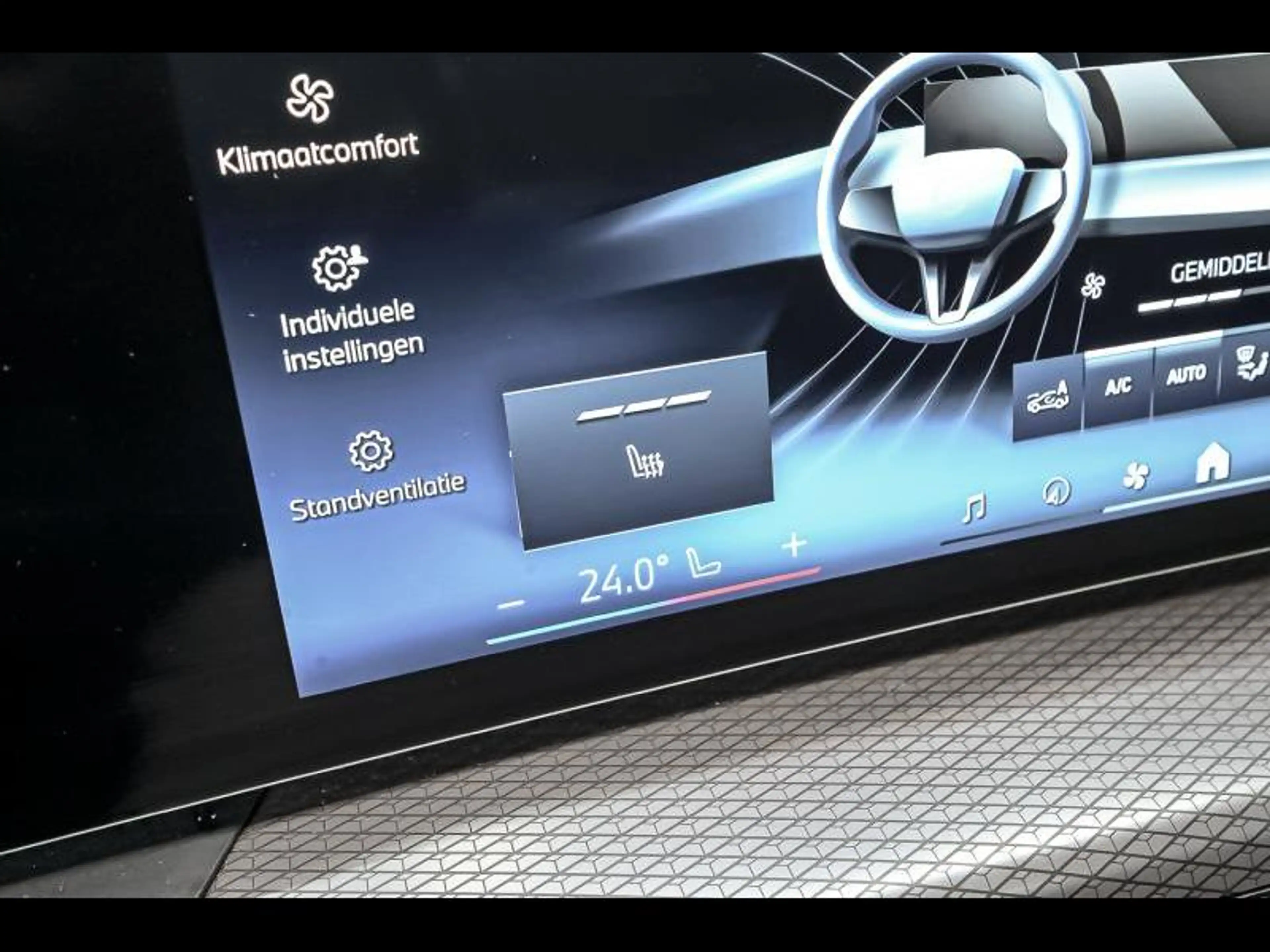 BMW 318 Msport|Pano|360Cam|Dass|NavoPro — photo 13