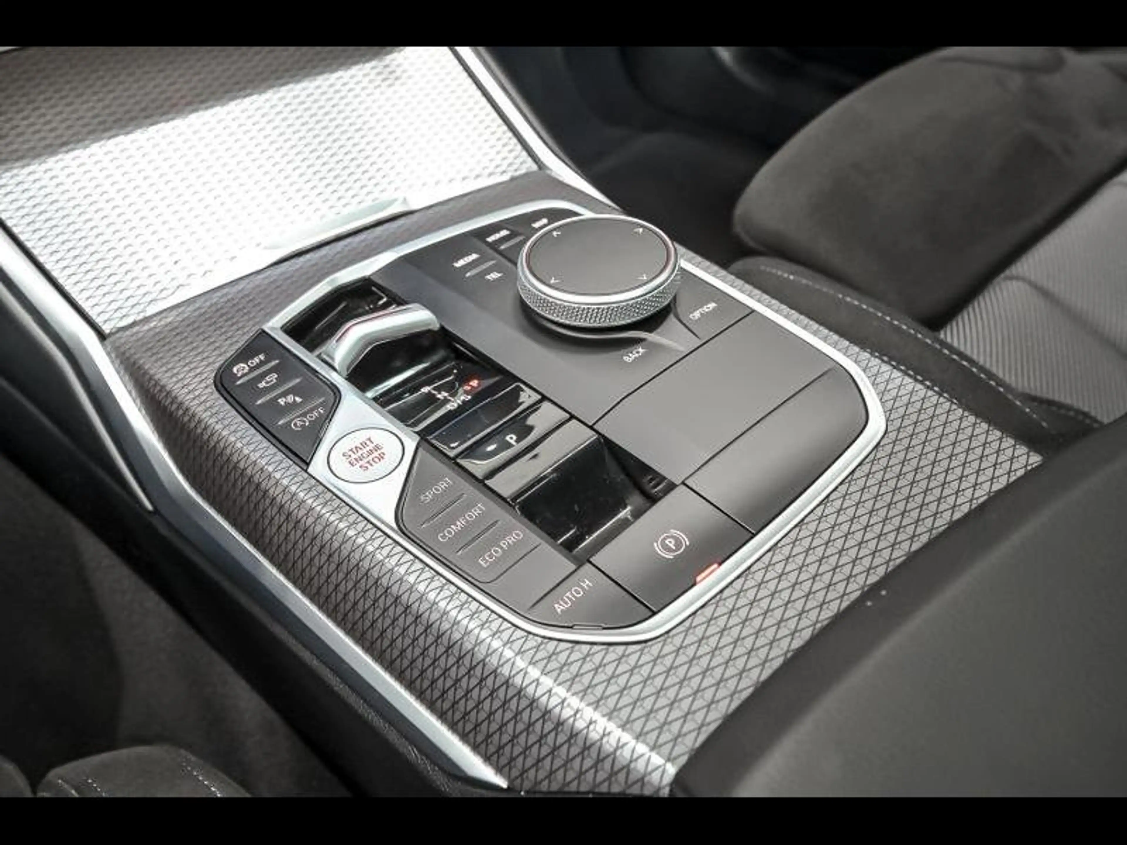 BMW 318 Msport|Pano|360Cam|Dass|NavoPro — photo 11
