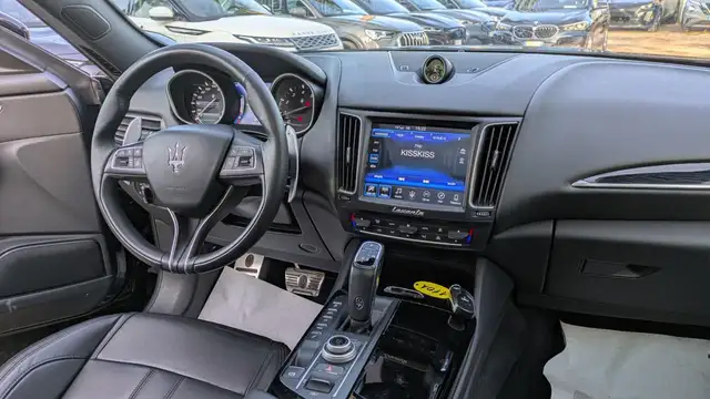Maserati Levante view 9
