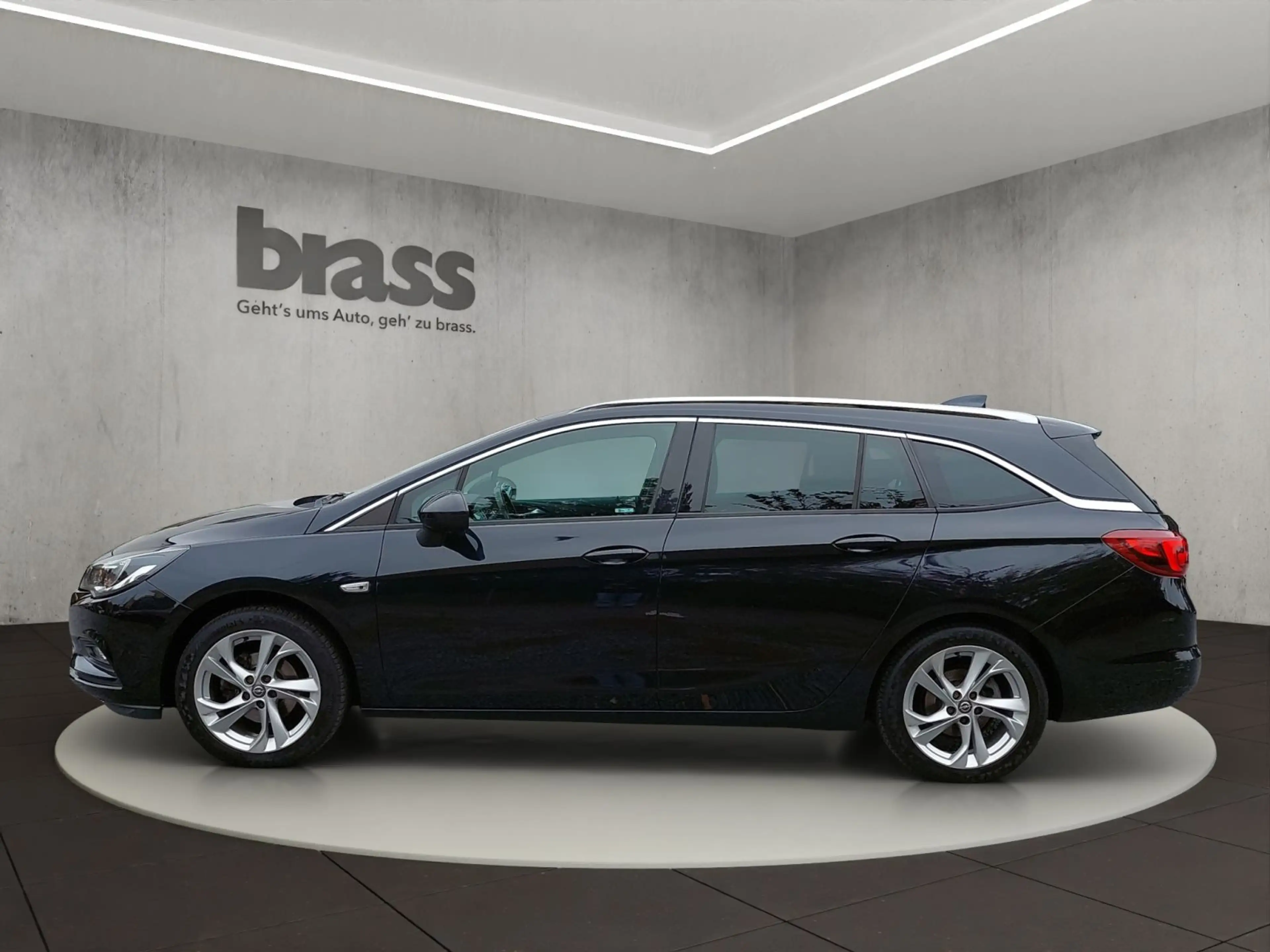 Opel Astra K 1.4 Turbo Sports Tourer Dynamic, 8-fach — photo 2