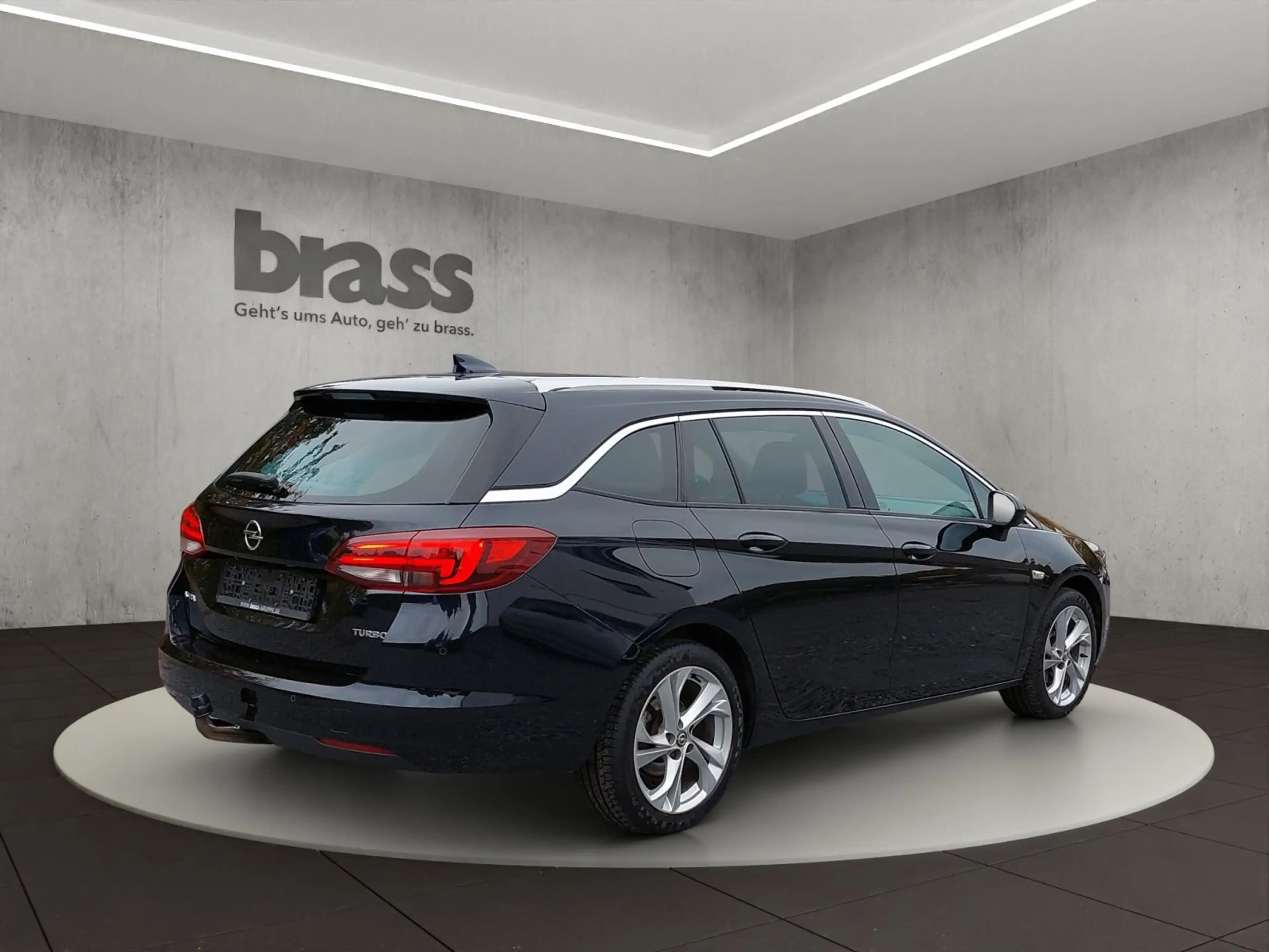 Opel Astra K 1.4 Turbo Sports Tourer Dynamic, 8-fach — photo 5