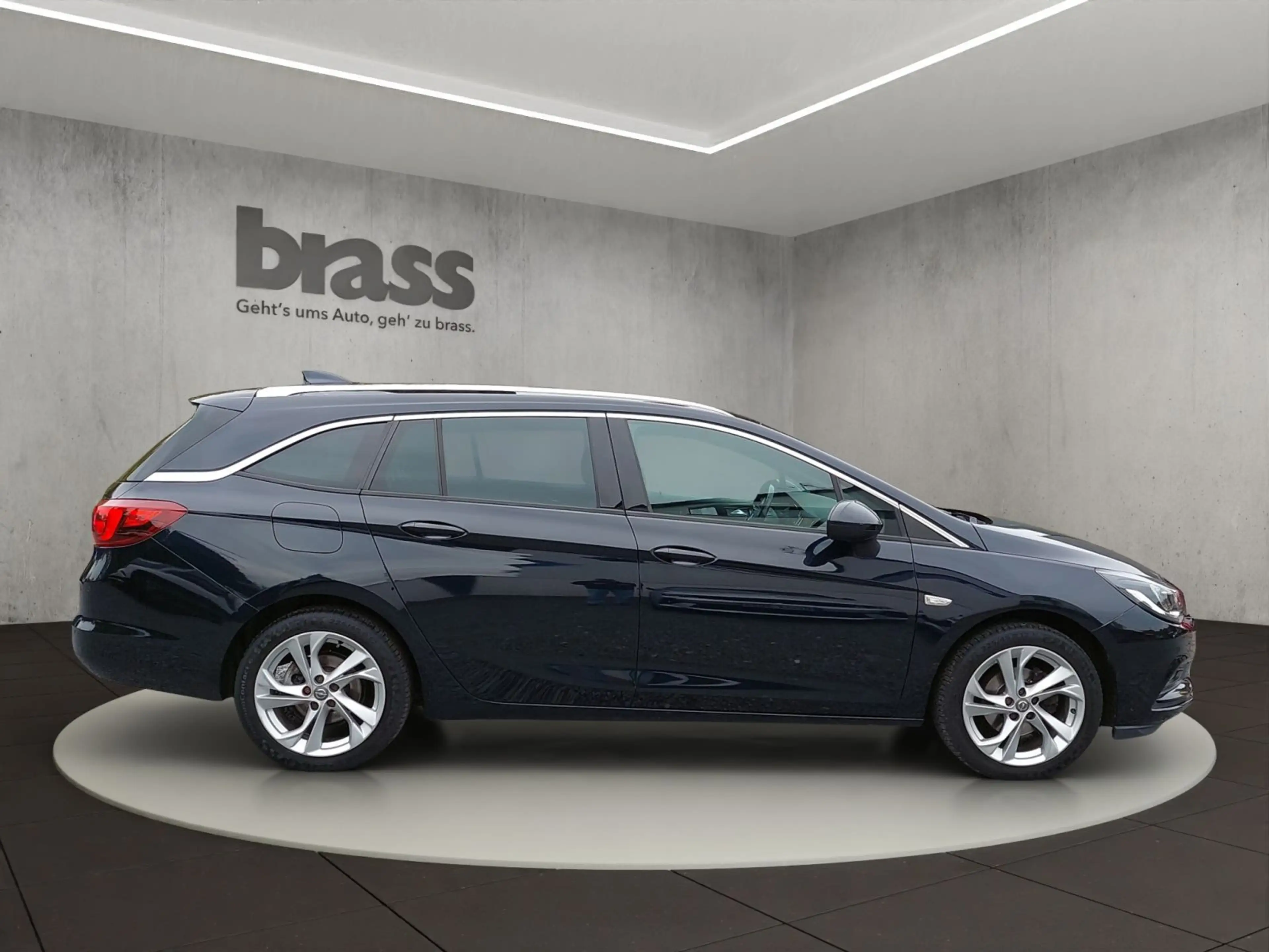 Opel Astra K 1.4 Turbo Sports Tourer Dynamic, 8-fach — photo 6