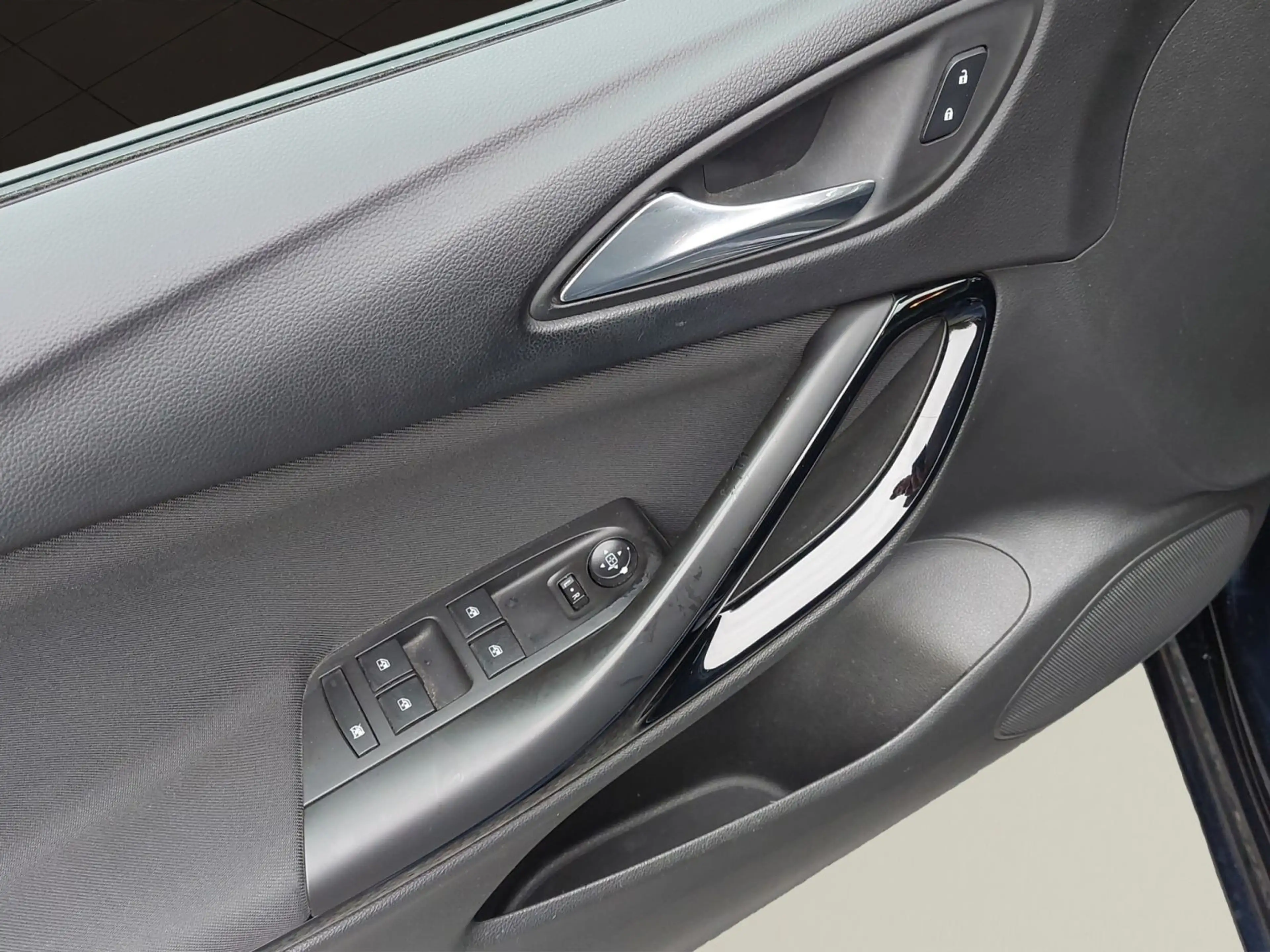 Opel Astra K 1.4 Turbo Sports Tourer Dynamic, 8-fach — photo 12