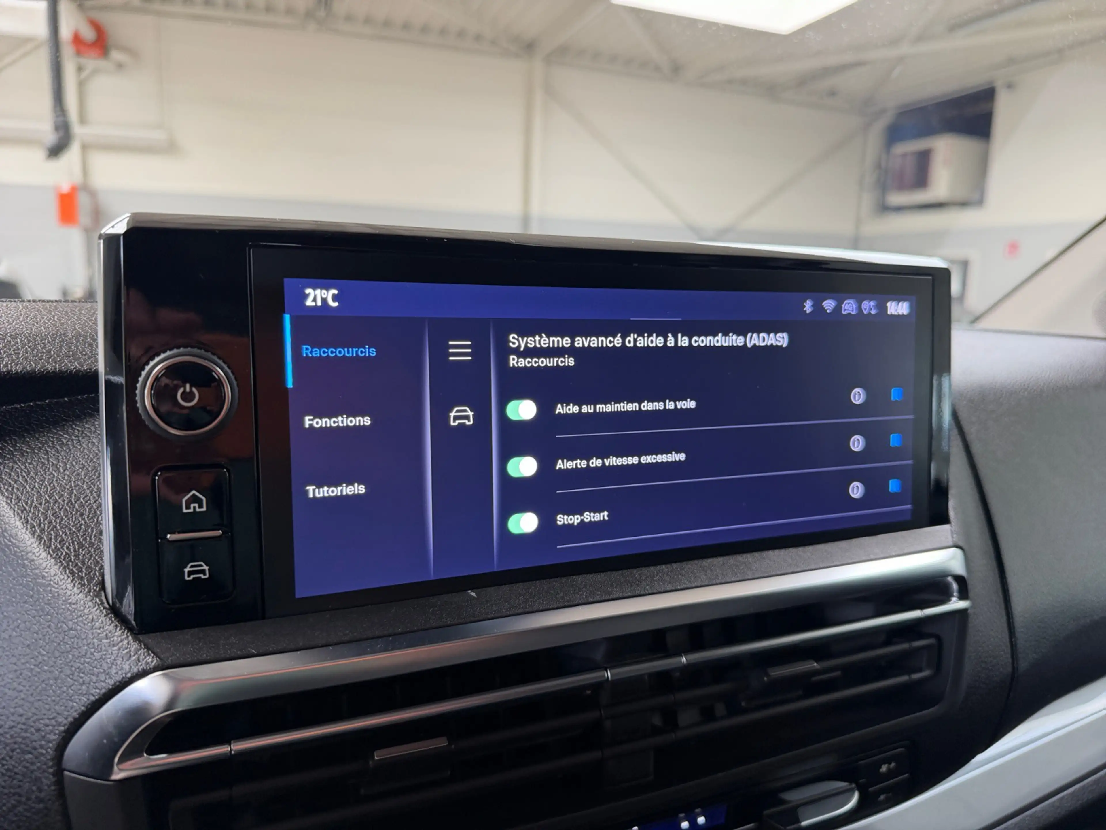 Toyota Proace Proace Verso 2.0 D-4D Shuttle GP 9 PLACES / CARPLAY / CAM / ACC / VOL CHAUFF / GARANTIE TOYOTA 10 ANS — photo 14
