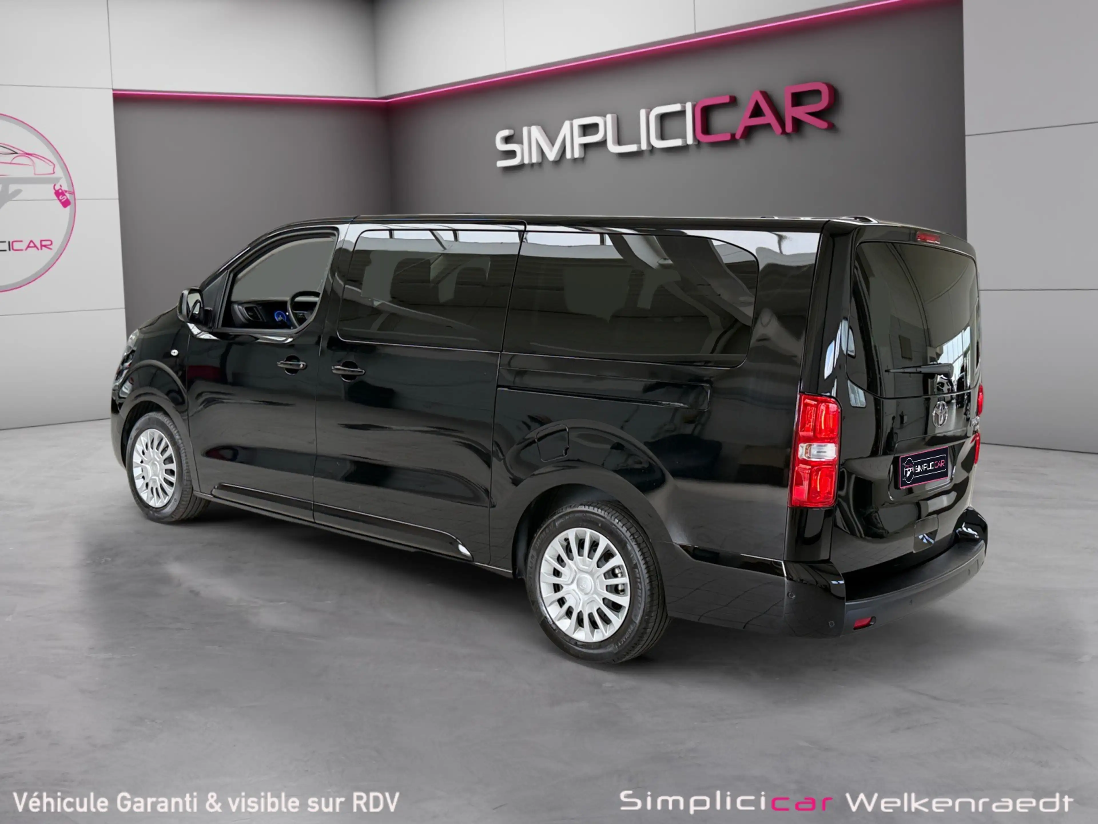 Toyota Proace Proace Verso 2.0 D-4D Shuttle GP 9 PLACES / CARPLAY / CAM / ACC / VOL CHAUFF / GARANTIE TOYOTA 10 ANS — photo 5