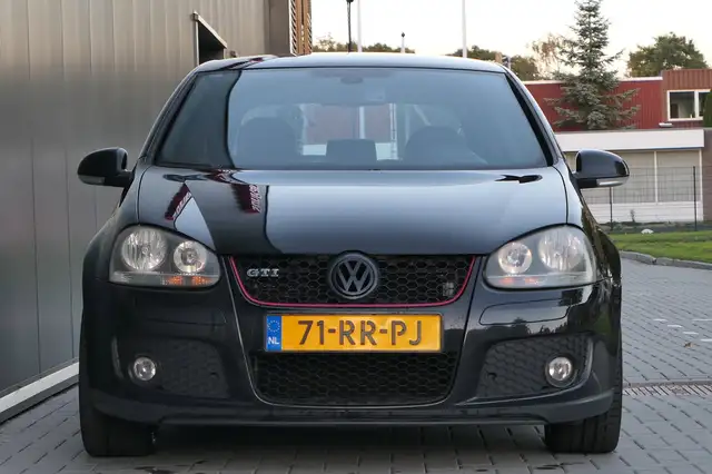 Volkswagen Golf view 6