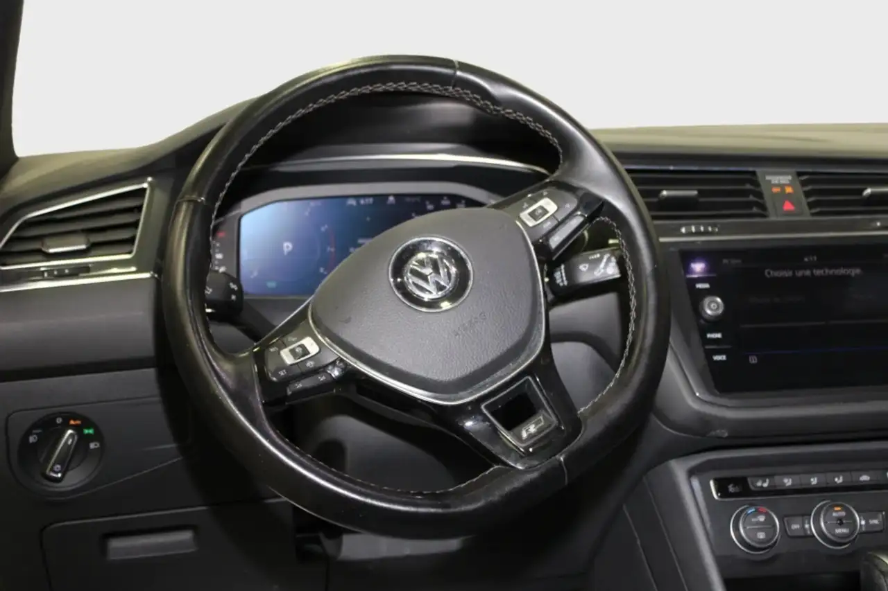 Volkswagen Tiguan снимка Volkswagen Tiguan