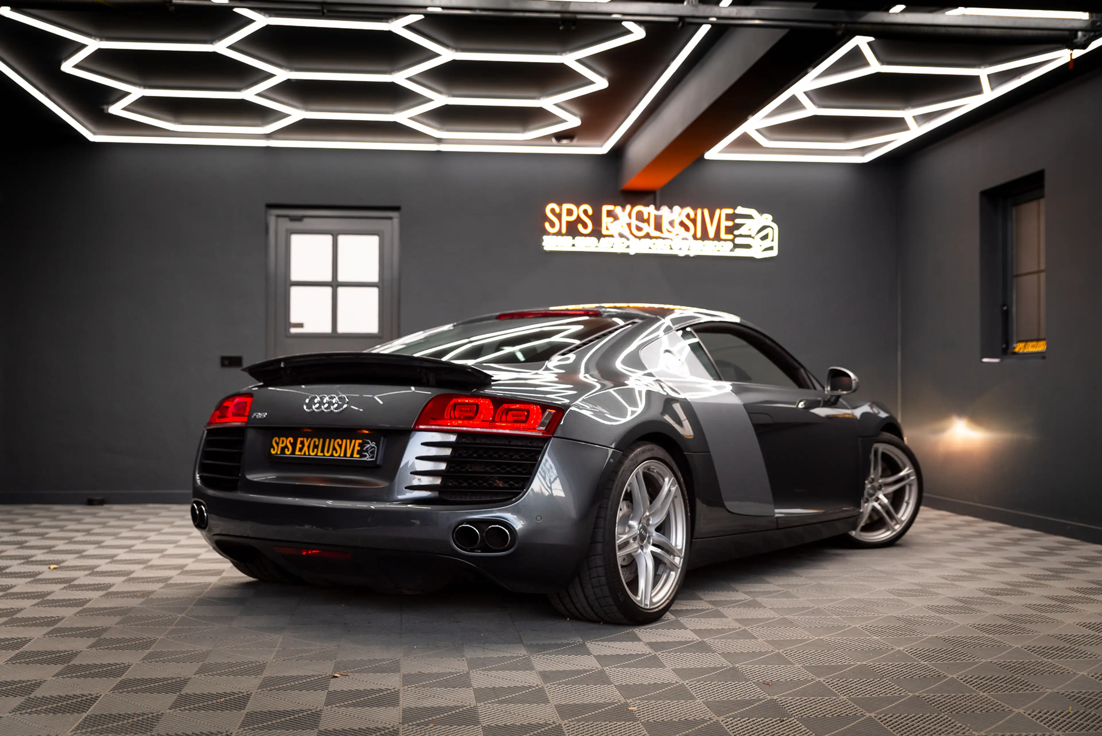 Audi R8 4.2 V8 FSI Carbon / JM Uitlaat / B&O / PDC / Gerev — photo 2
