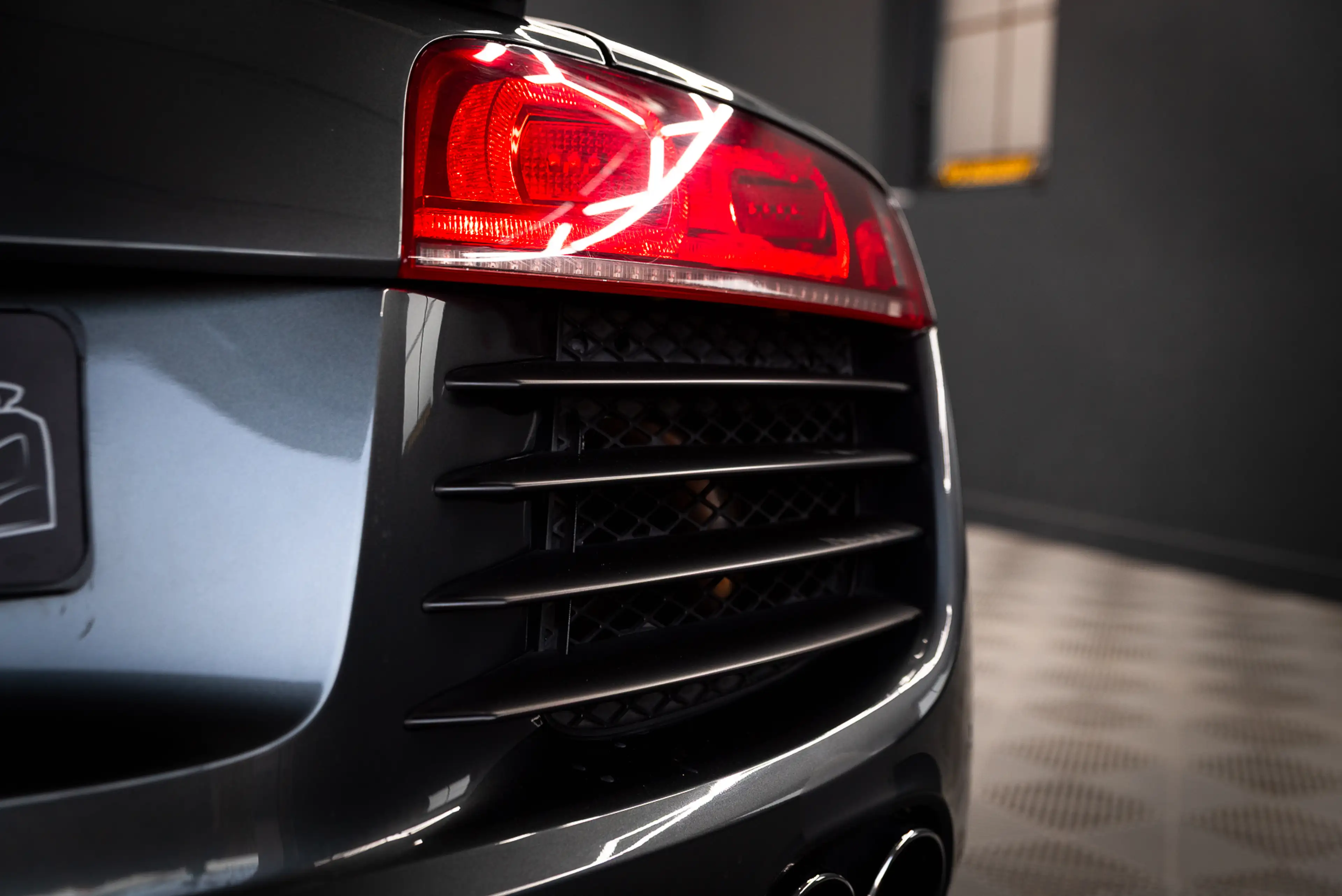 Audi R8 4.2 V8 FSI Carbon / JM Uitlaat / B&O / PDC / Gerev — photo 11