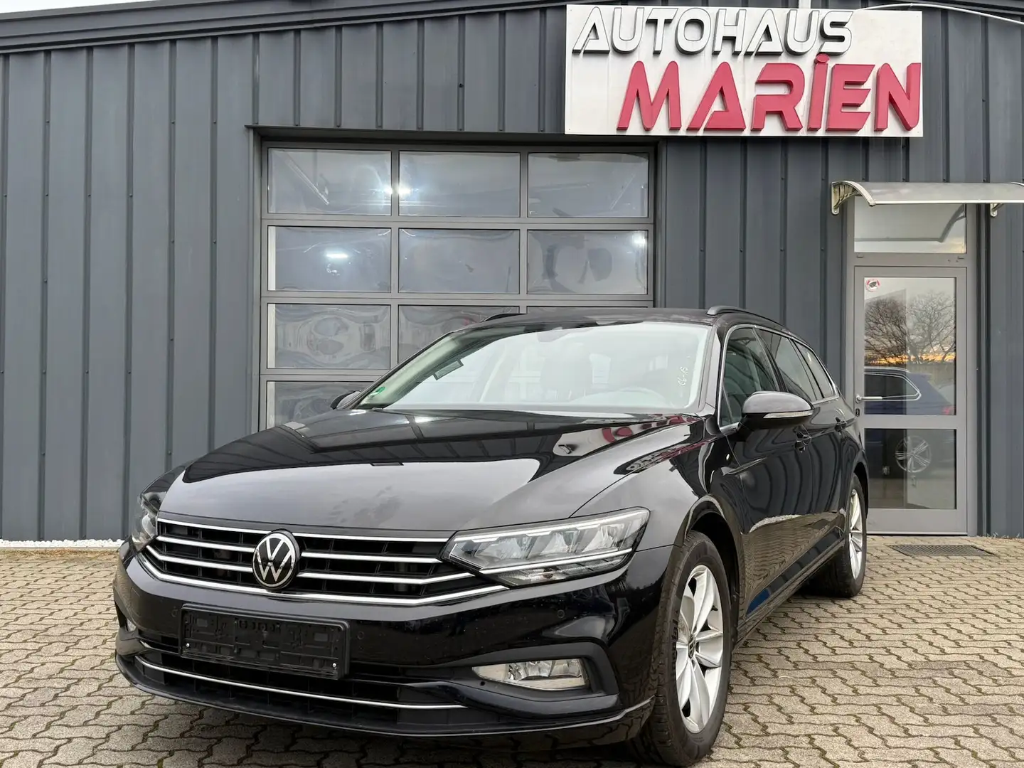 Volkswagen Passat Variant 2.0 TDI DSG*LED*NAVI*AHK*VIRTUAL Schwarz - 1