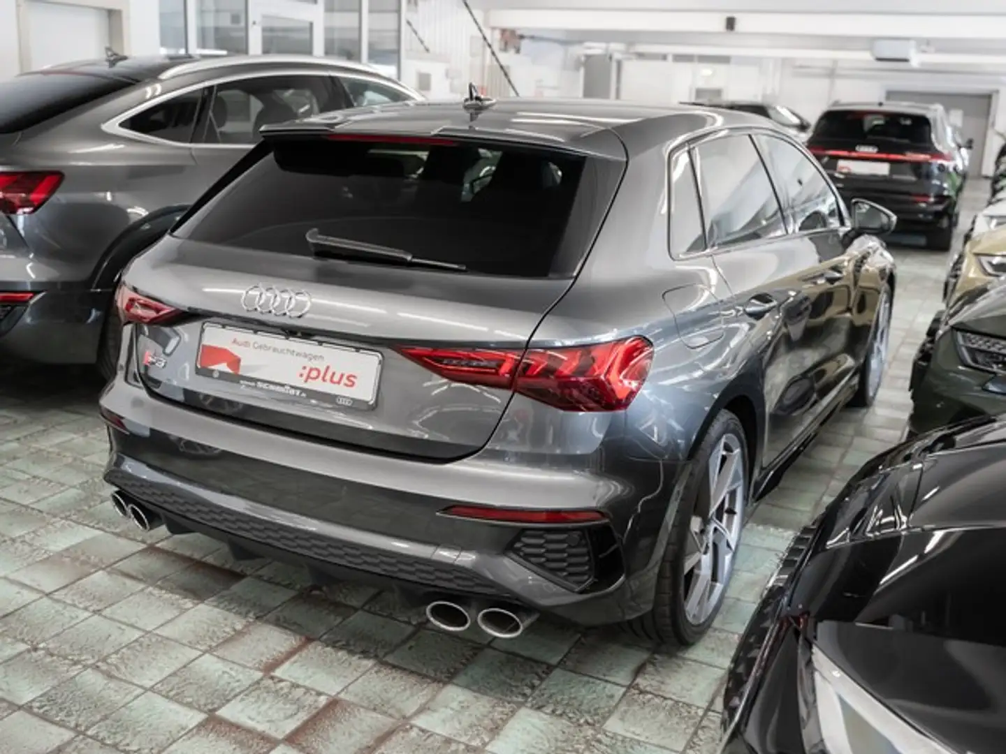 Audi S3 Sportback LM19 Matrix LED Navi+ ACC B&O Kamera Gris - 2