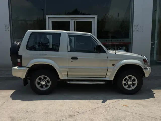 Mitsubishi Montero Corto 2.8 Tdi GLS