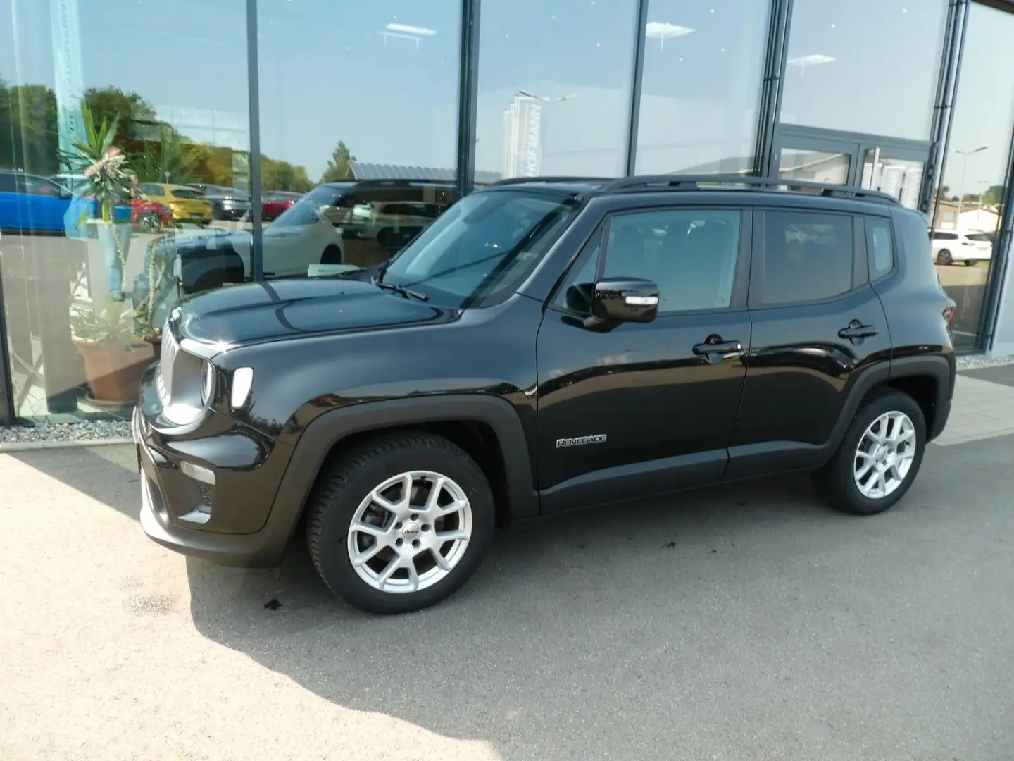 Jeep Renegade Longitude M-Hybrid SHZ, Navi, PDC Schwarz - 2