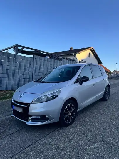 Renault Scenic dCi 150 Automatik Bose Edition – TOP Ausgestattet!