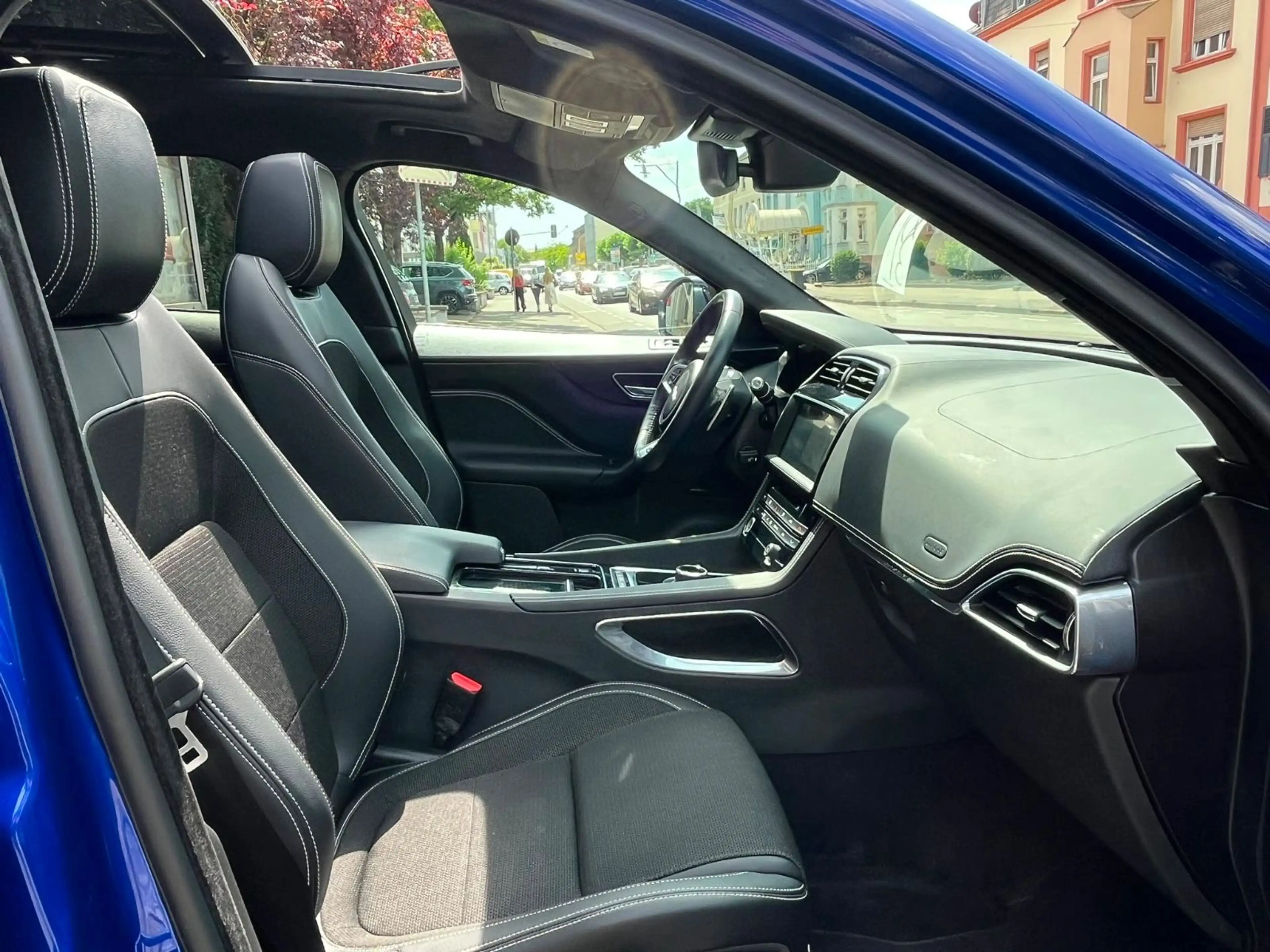 Jaguar F-Pace F-PACE R-Sport AWD 25d, Aut. PANORAMA — photo 13
